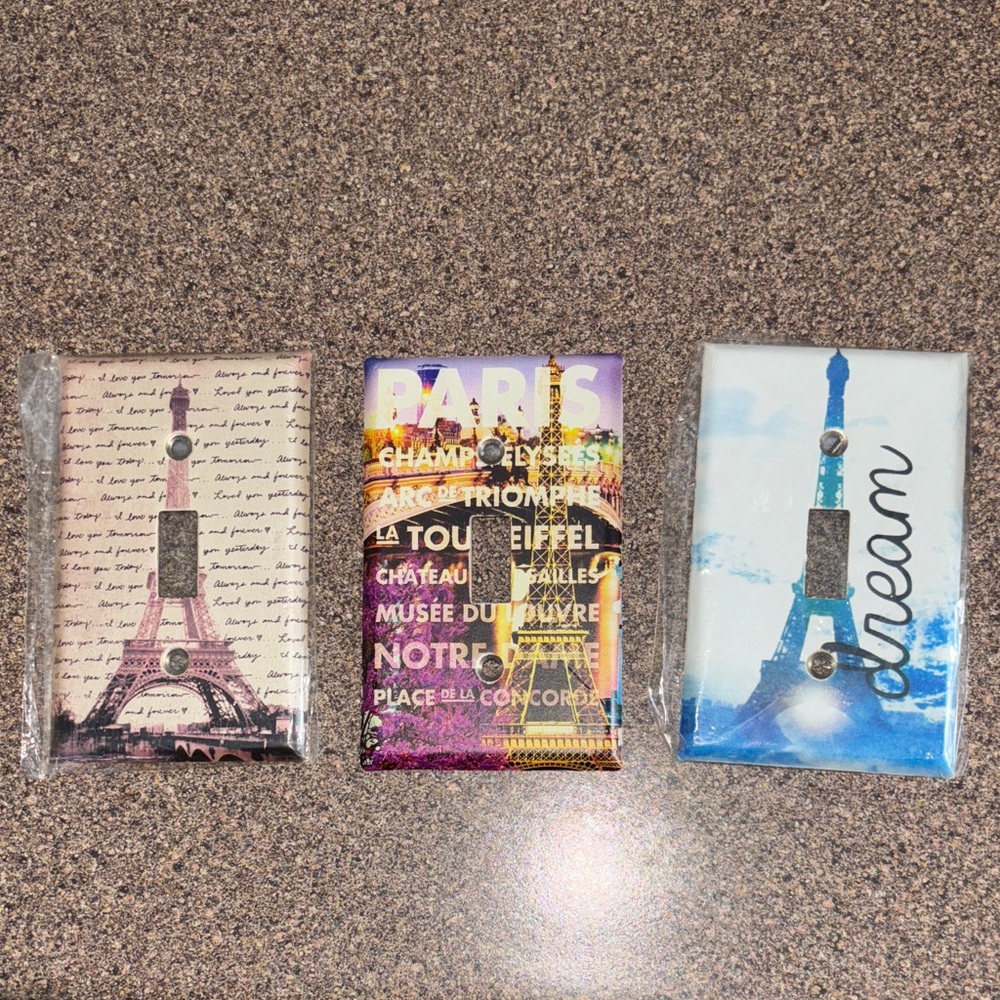 Claire's Eiffel Tower Script Light Switch Cover